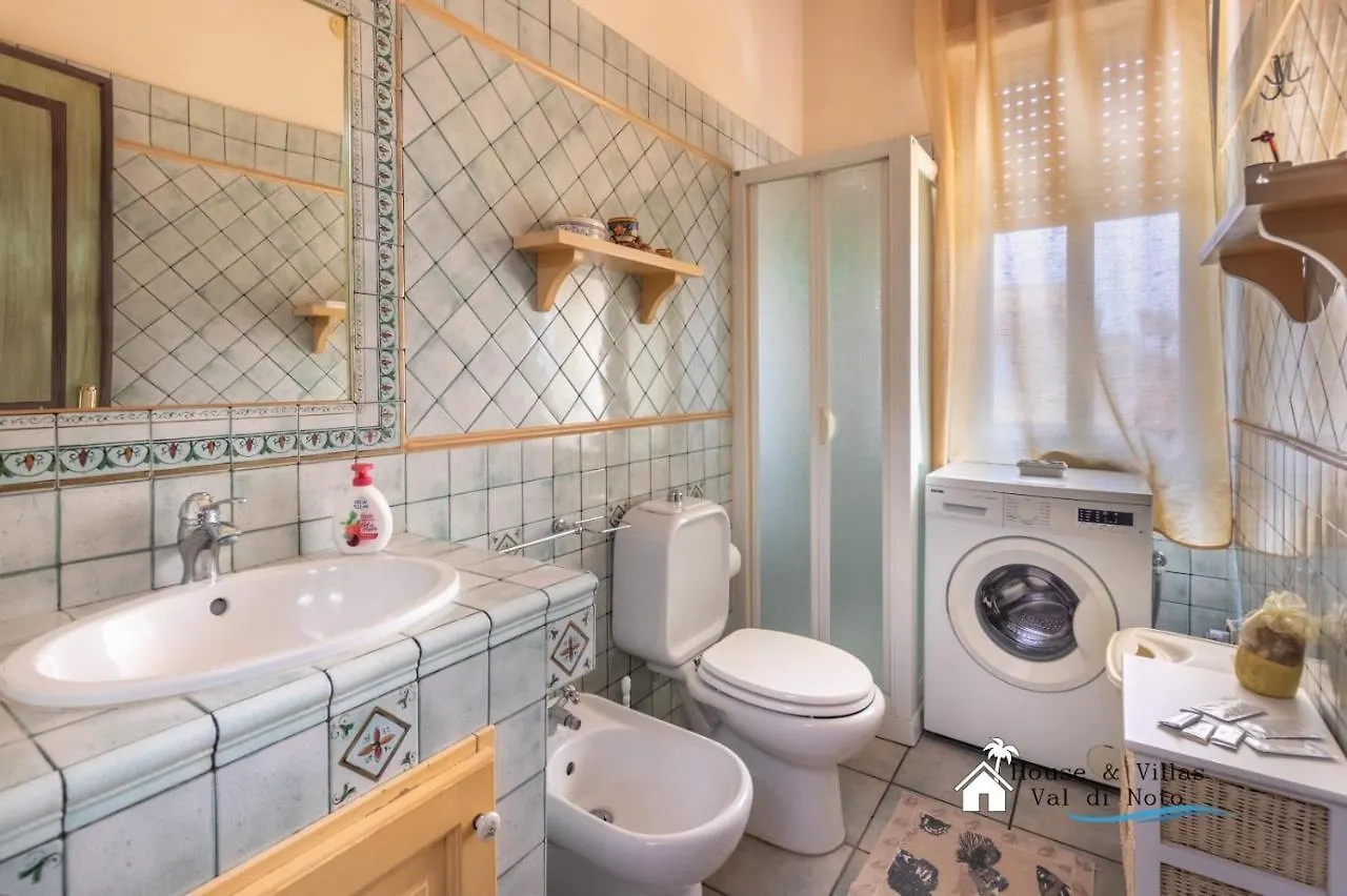 Apartment Dimora In Riva Al Mare Italy